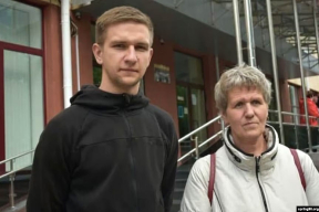 «Апублікаваў на эмоцыях пост, па мяне прыйшлі». Сын актывісткі Тацяны Канеўскай пра зьняволеньне і эміграцыю