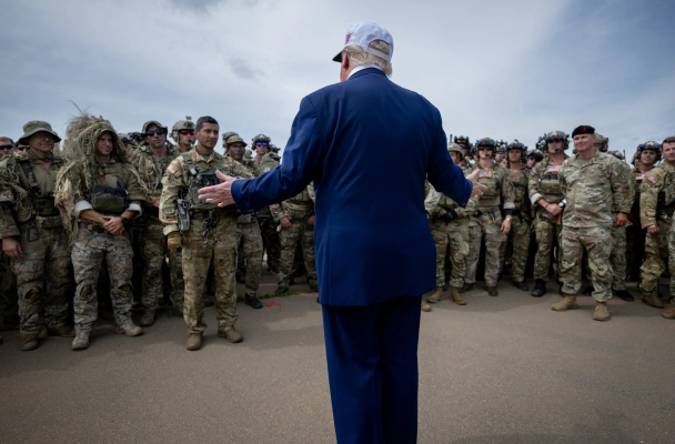Класковский: «Трамп не станет бомбить Минск. Но навредить Лукашенко может»